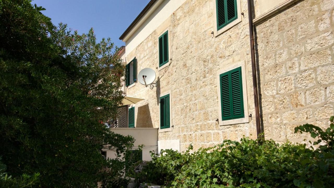 Pag studio Garden Pag Town Exterior foto