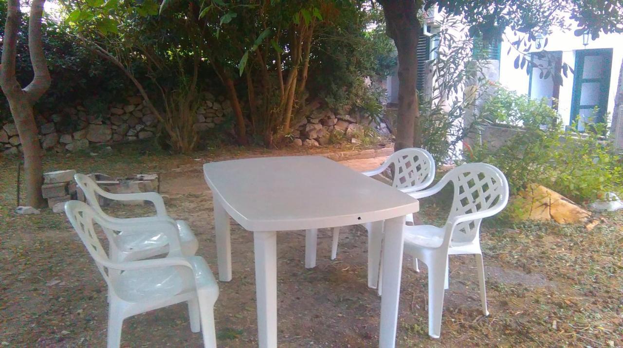 Pag studio Garden Pag Town Exterior foto